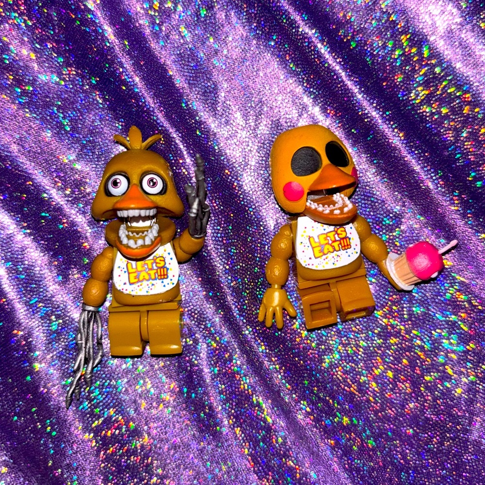 Five Nights At Freddy’s set of 2 figures
